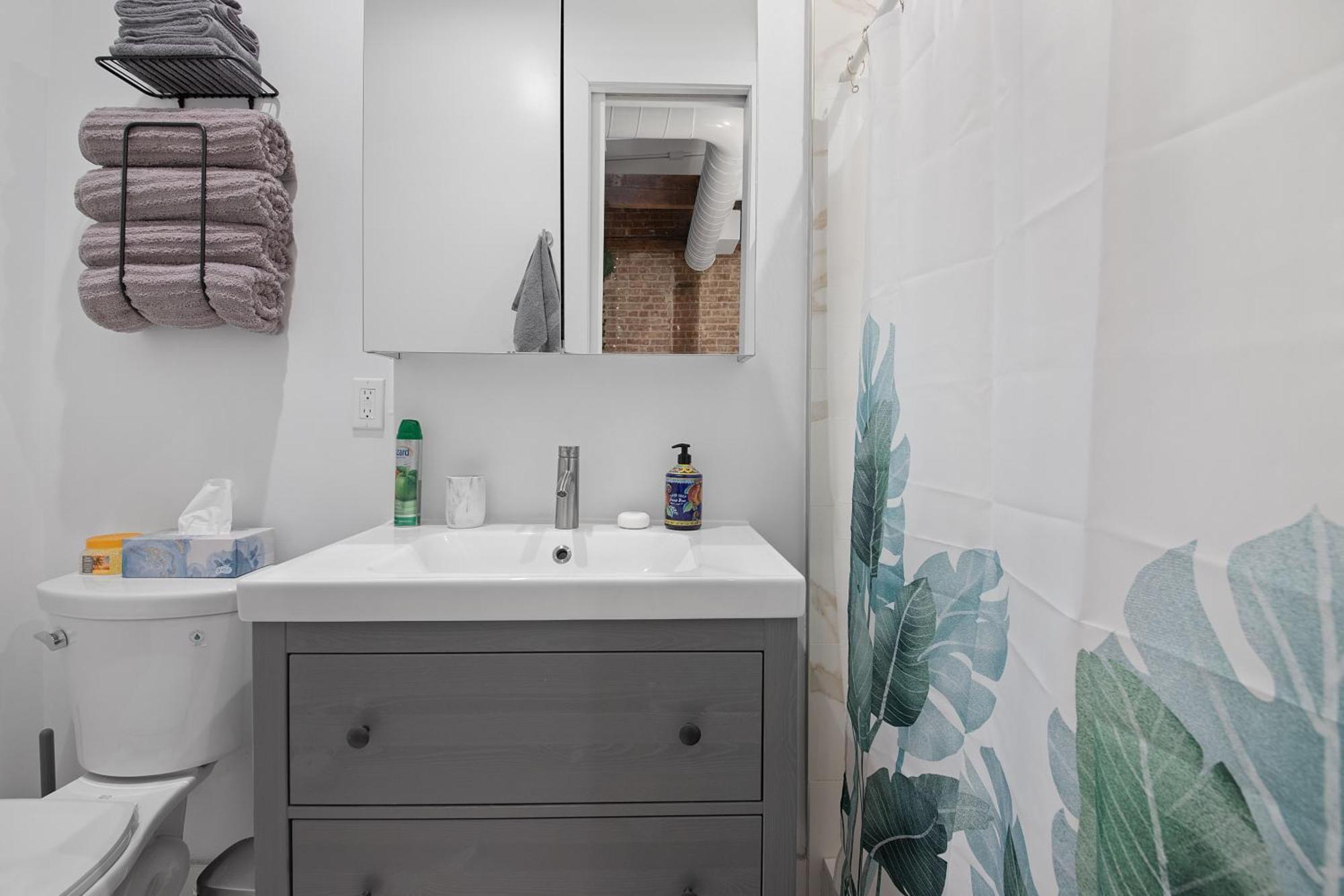 Chic Penthouse 15 Minutes From Nyc - Bus Stop At Doorstep ホーボーケン エクステリア 写真