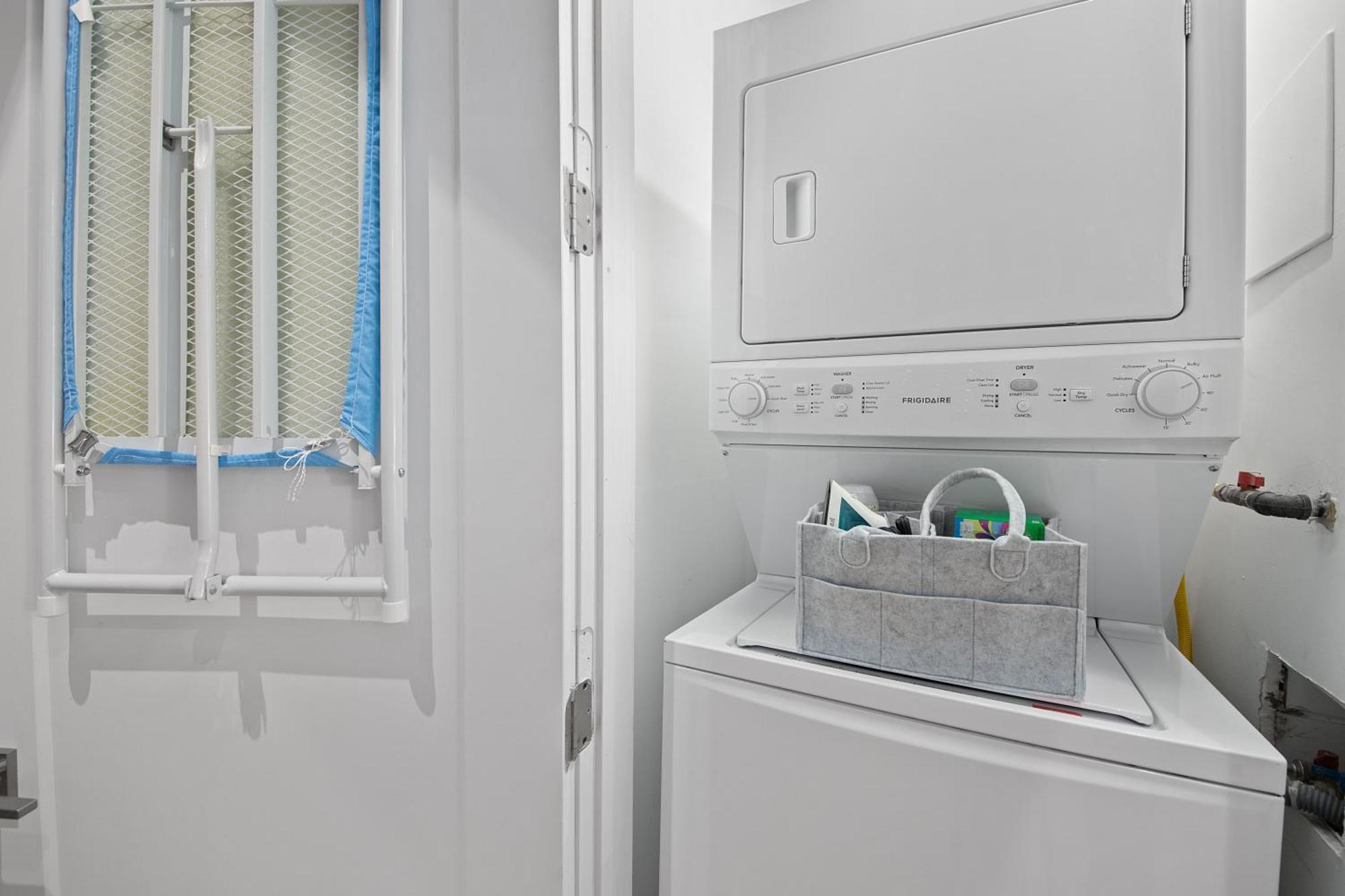 Chic Penthouse 15 Minutes From Nyc - Bus Stop At Doorstep ホーボーケン エクステリア 写真