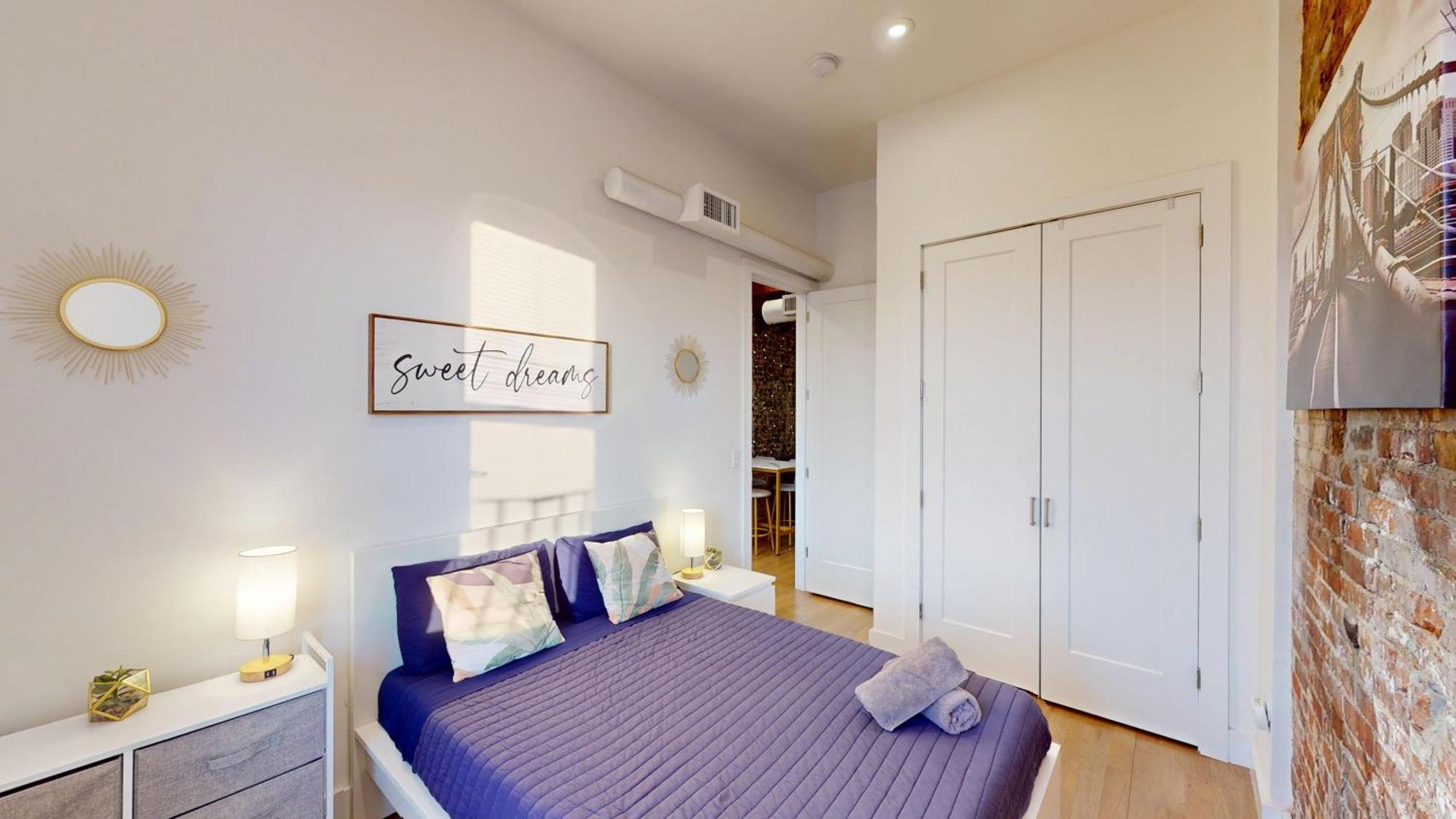 Chic Penthouse 15 Minutes From Nyc - Bus Stop At Doorstep ホーボーケン エクステリア 写真